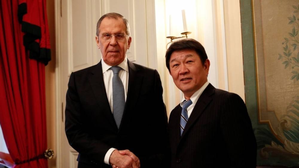Глава МИД Японии заявил о «новой фазе» в переговорах с Москвой