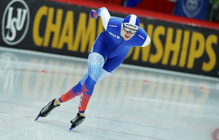 Россияне завоевали бронзу в командной гонке на ЧМ по конькобежному спорту