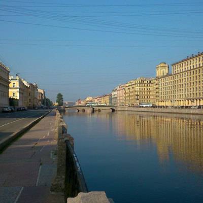 В Петербурге утонул пытавшийся спасти женщину из Фонтанки мужчина