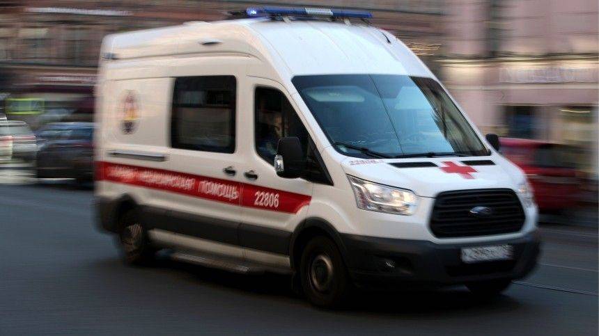 В Петербурге мужчина утонул, пытаясь спасти женщину, которую сам бросил в Фонтанку | Новости | Пятый канал