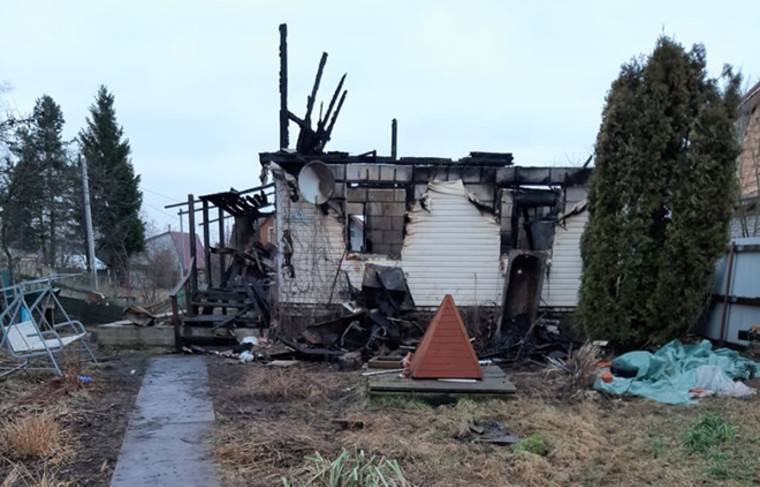 Мать с четырёхлетним ребёнком погибли при пожаре в Ленобласти