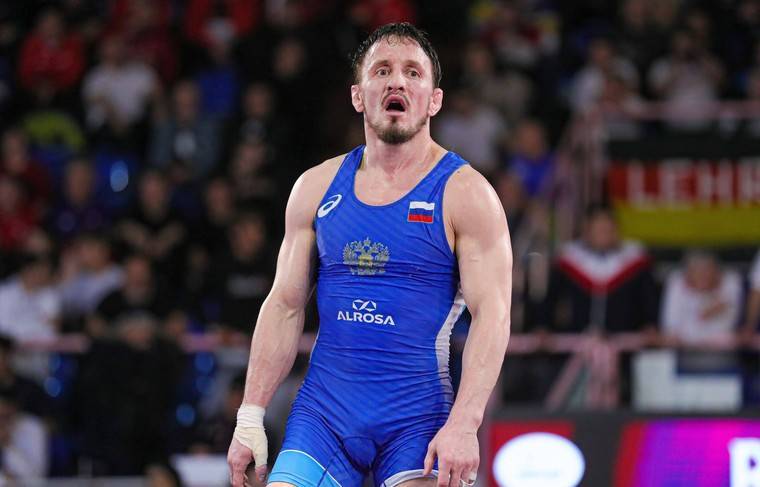 Российский борец Богомоев выиграл чемпионат Европы в весе до 61 кг