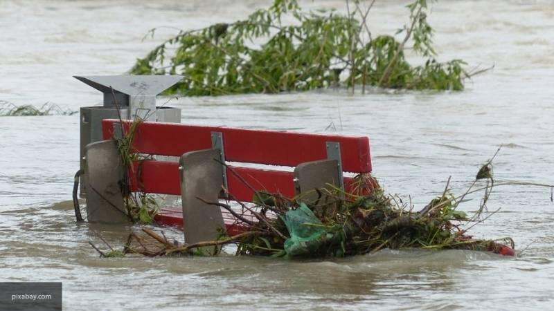 Власти штата Миссури в США объявили режим ЧС из-за наводнения