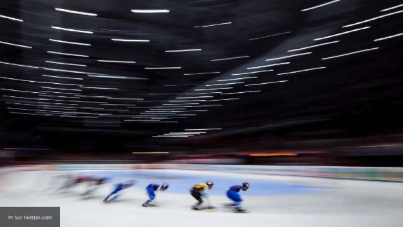 Российские конькобежцы завоевали второе место в медальном зачете ЧМ