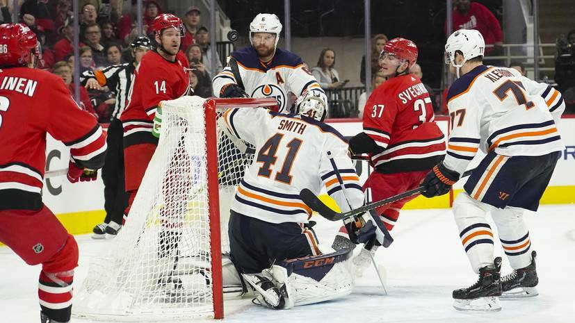 «Эдмонтон» обыграл «Каролину» в овертайме матча НХЛ, Свечников набрал одно очко — РТ на русском