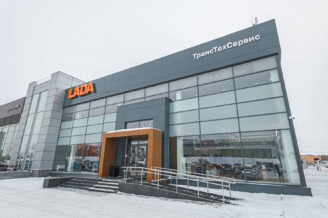 «ТрансТехСервис» открыл новый автосалон LADA в Уфе
