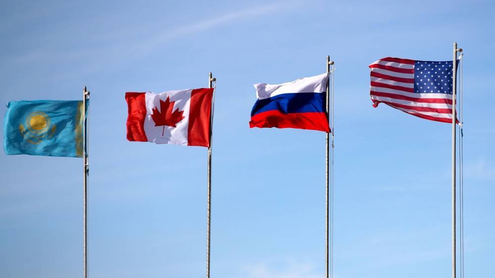 Позиции России в международных рейтингах обсудят экономисты и политики