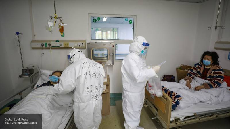 85 новых случаев коронавируса обнаружили на круизном судне рядом с Токио