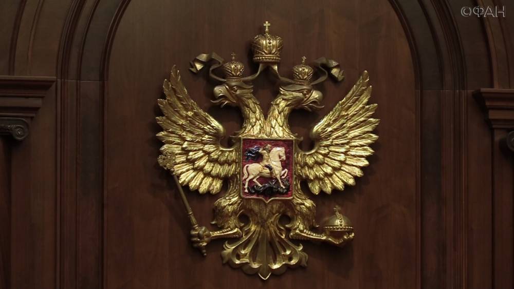 Песков отказался комментировать заявление главы КС о преемственности СССР