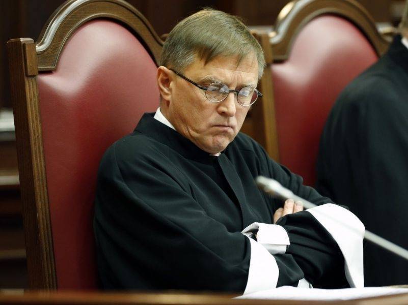 Судья КС отверг отвественность России за "безмерную" вину СССР в репрессиях