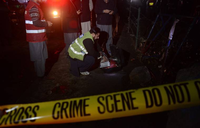 10 человек погибли при подрыве смертника в Пакистане
