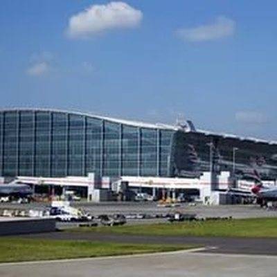 Более 200 рейсов в Хитроу были отменены из-за сбоя в системе регистрации пассажиров