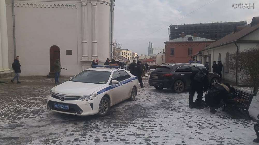 Появилось видео нападения в московском храме
