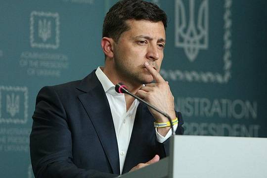 В партии Порошенко потребовали от Зеленского ответа относительно поездки в Россию