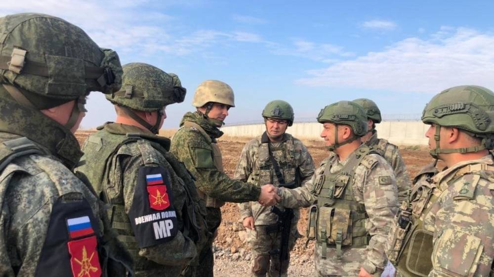 Военная полиция РФ провела патрулирование в Сирии вместе с коллегами из Турции