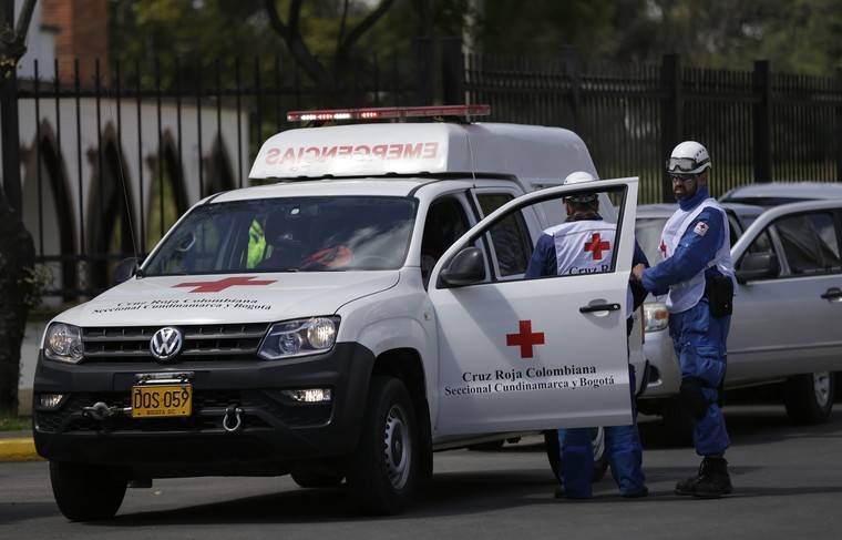Семь человек погибли при взрыве фургона на трассе в Колумбии