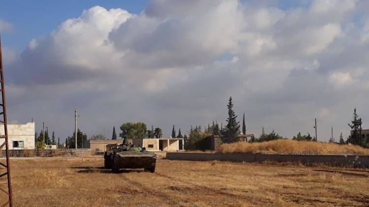 Сирийская армия направила конвой к линии фронта в Идлибе