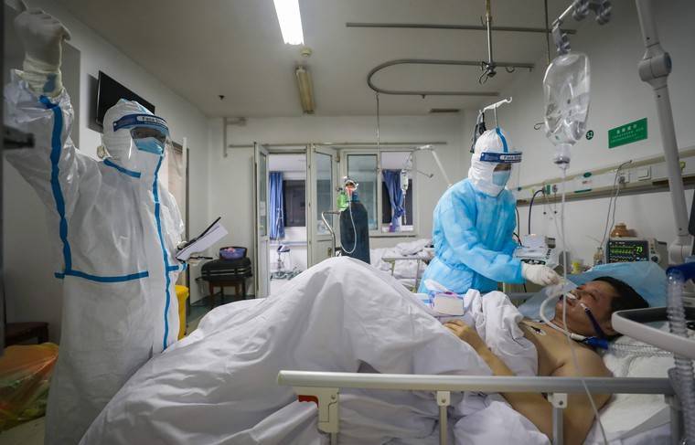 Глава Минздрава Франции заявил о риске пандемии из-за нового коронавируса