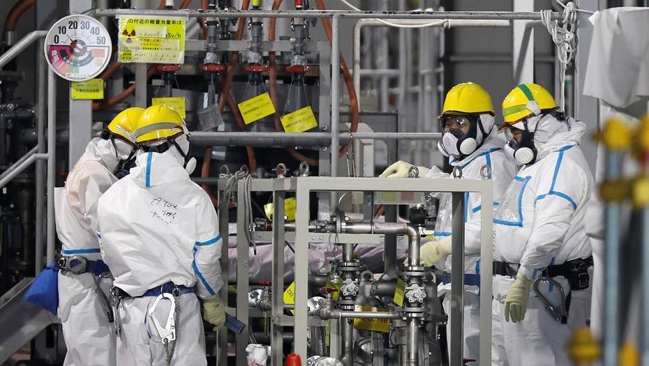 На "Фукусиме" из-за коронавируса может возникнуть нехватка защитных костюмов