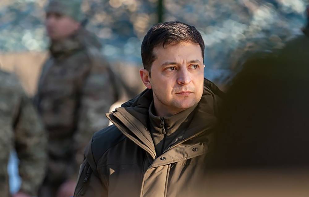 Зеленский экстренно созвал силовиков из-за обстрелов в Донбассе