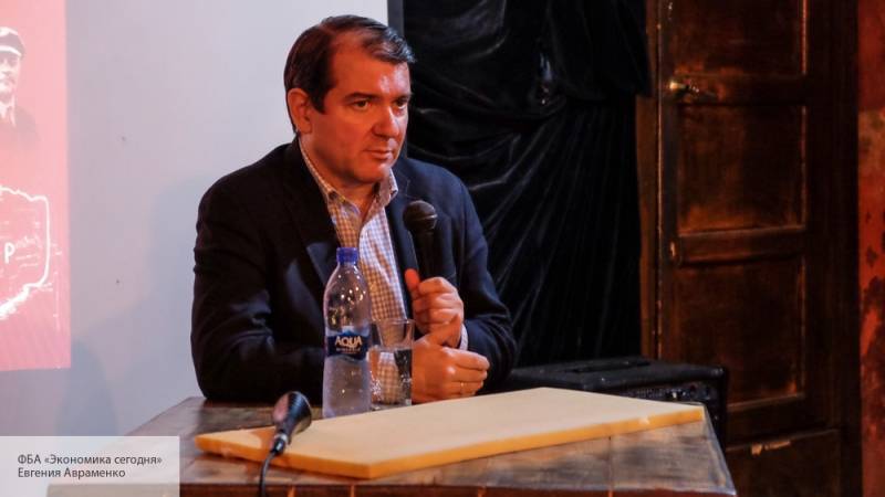 Политолог Корнилов назвал абсурдом решение Гаагского суда по делу ЮКОСа