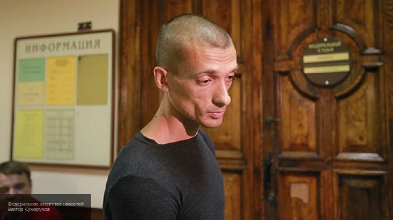 Парижские прокуроры открыли досудебное производство против Павленского