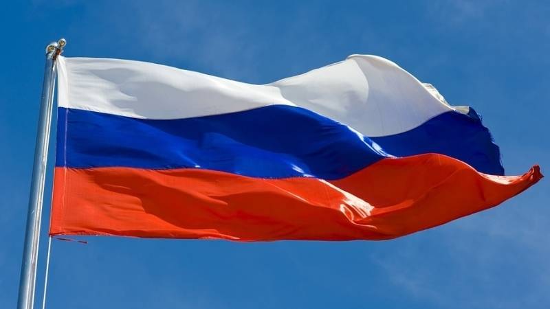 Недопущение вмешательства во внутренние дела РФ предложили прописать в Конституции