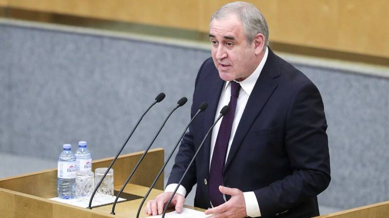 Неверов предложил Путину отменить банковскую комиссию за платежи ЖКХ