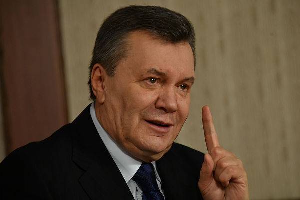 Майдан по-прежнему разделяет Украину – Янукович
