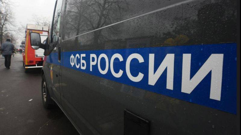 ФСБ задержала двух подростков, готовивших теракты в Крыму