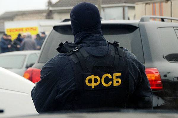 ФСБ поймала в Керчи подростков – последователей Рослякова