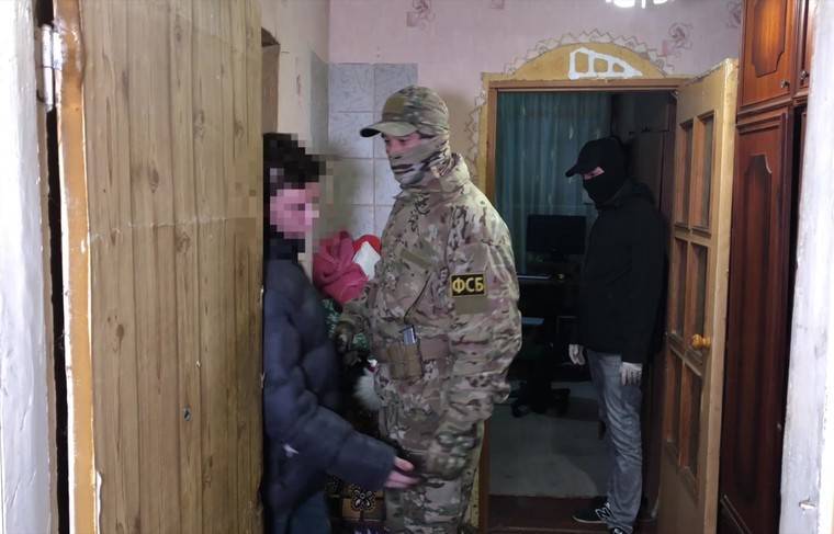 Опубликовано видео задержания готовивших теракты керченских подростков