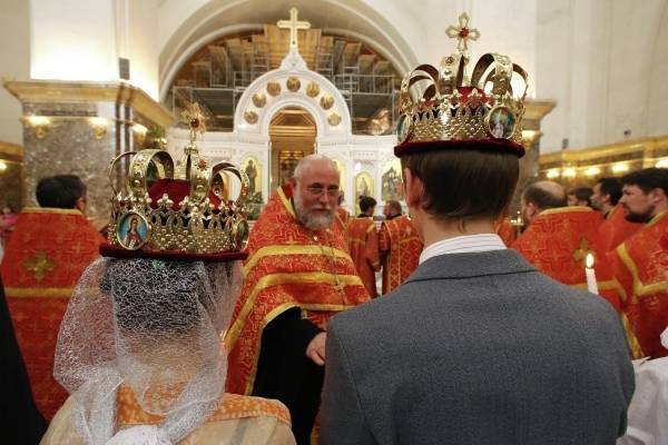 В Общественной палате не поддержали предложение РПЦ признавать церковные браки государством - govoritmoskva.ru - Москва - Россия