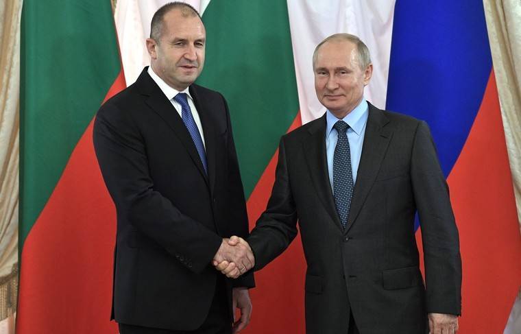 Радев и Путин обсудили цену на газ для Болгарии