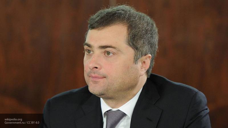 Экс-советник Захарченко посоветовал Суркову провести встречу с жителями ДНР и ЛНР