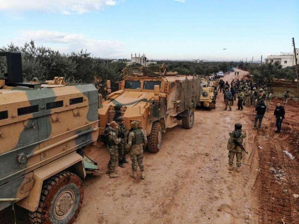 Турция продолжит размещение военнослужащих в Идлибе