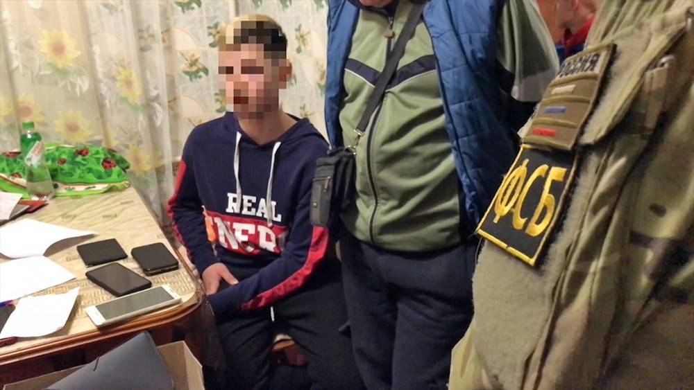 Раскрыты подробности задержания подростков, готовивших теракты в Крыму