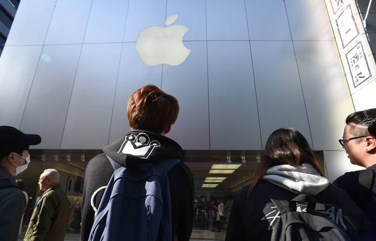 Акции Apple упали в цене из-за коронавируса