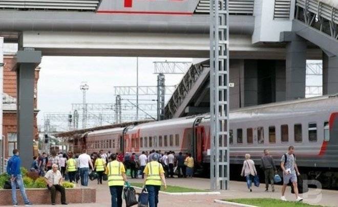 В Казани поезд сбил подростка, который торопился домой