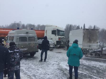 Стало известно состояние пострадавших в ДТП с бензовозом под Кемеровом