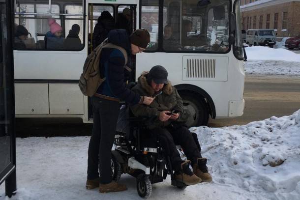 Сыктывкарец добивается в суде доступности городских автобусов для инвалидов