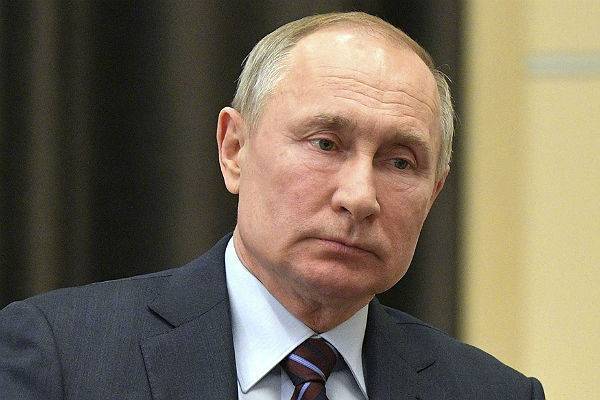 На 10800 рублей прожить трудно, признал Путин