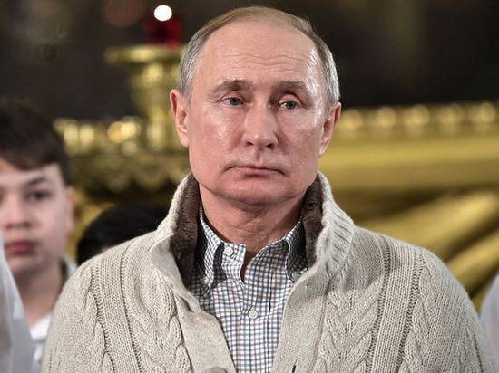 Путин: прожить на десять тысяч рублей в месяц трудно, но не отчаивайтесь