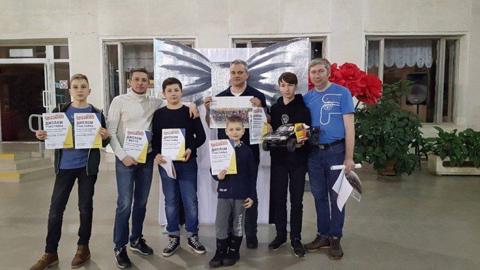 Глазовские школьники приняли участие в этапе кубка России по автомоделированию