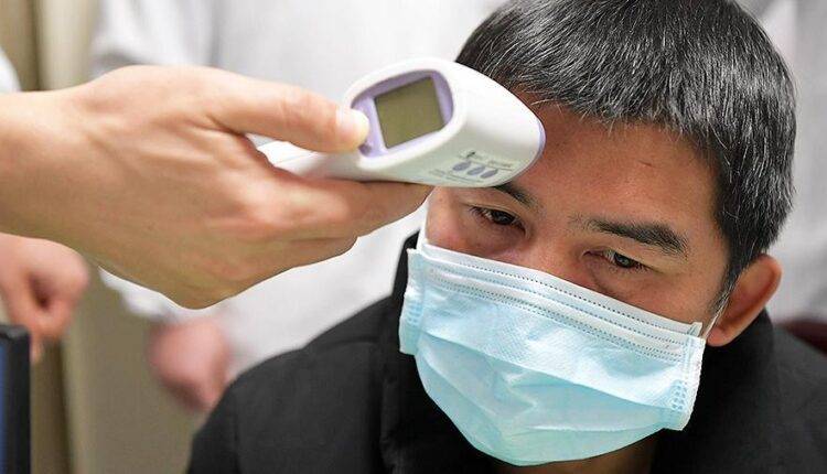 В Китае заявили о риске заразиться коронавирусом в закрытом помещении