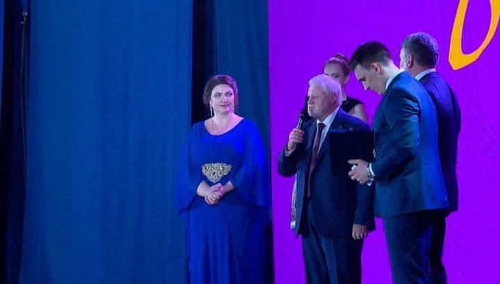В Кремлевском дворце наградили борцов с онкологией