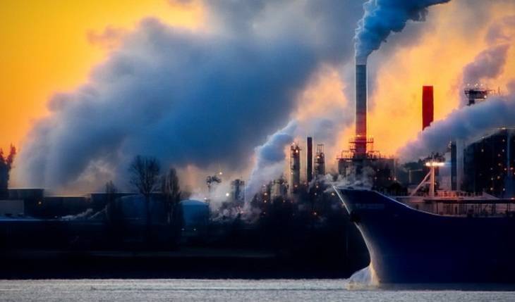 Загрязнение окружающей среды пугает россиян больше, чем международный терроризм