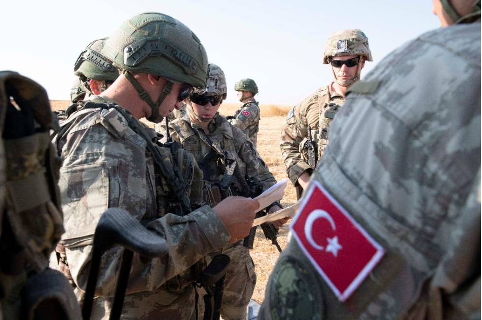 Турция из-за сомнений в сирийских наемниках хочет «закрепиться» в Ливии через военную базу