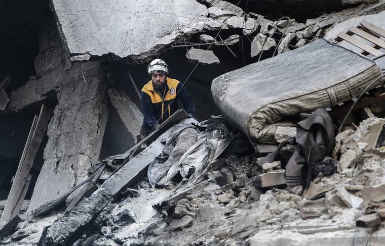 Мирные жители погибли при авиаударе в Сирии