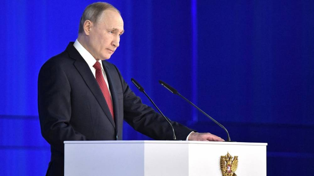 Путин объяснил необходимость ротации чиновников между Кремлем и кабмином